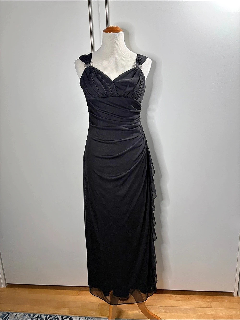 Betsy & Adam Black Ruched Maxi Dress Size 12P Like New